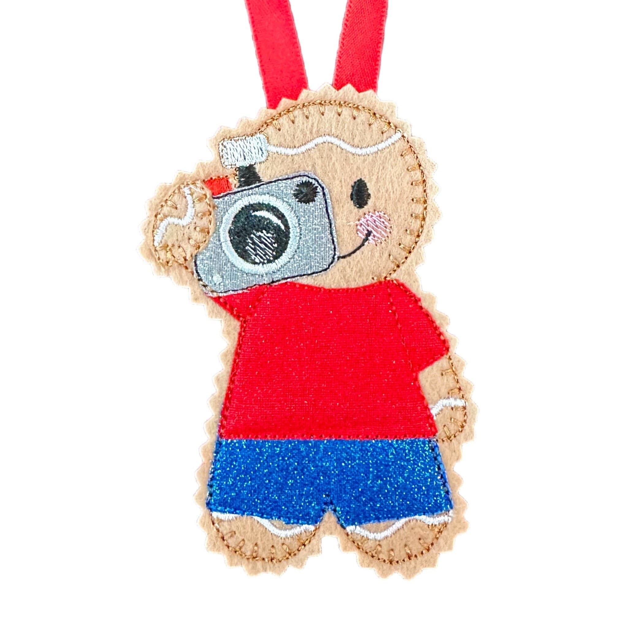 Photographer Gingerbread Man Felt Decoration — image 2