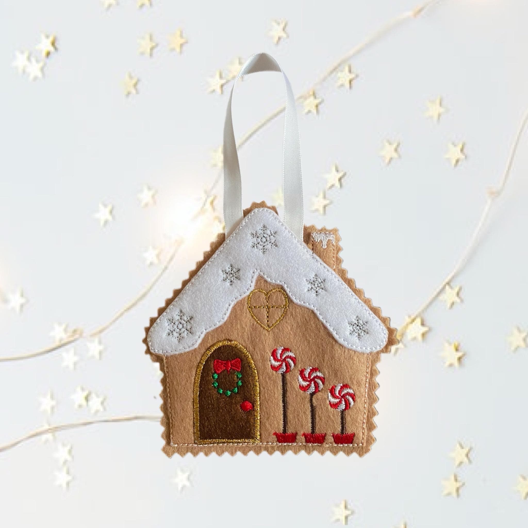 Gingerbread Felt Decoration- Christmas Gingerbread House - Pin Wheel — image 3