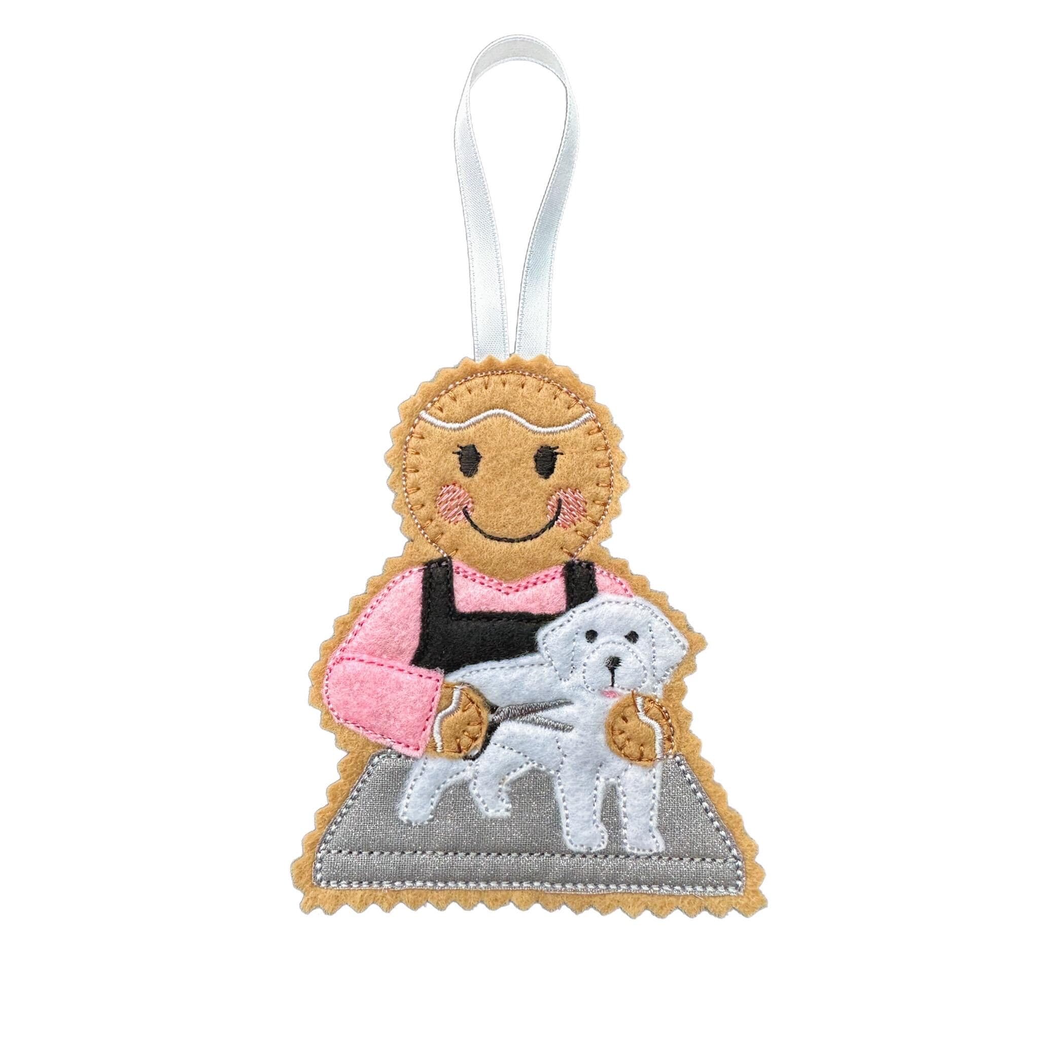 Dog Groomer Gingerbread Man Felt Decoration — image 2